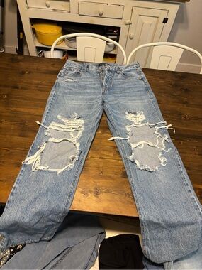 Aeropostale Light Blue Distressed Straight Jeans